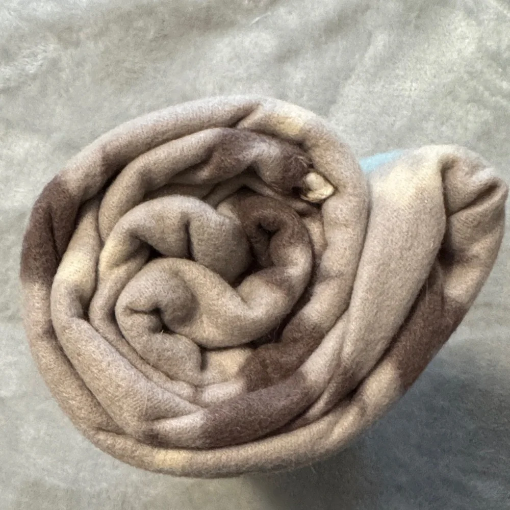 Mainstays Geometric Fleece Throw Blanket - Tan, Cream, Blue 50 IN x 60 IN